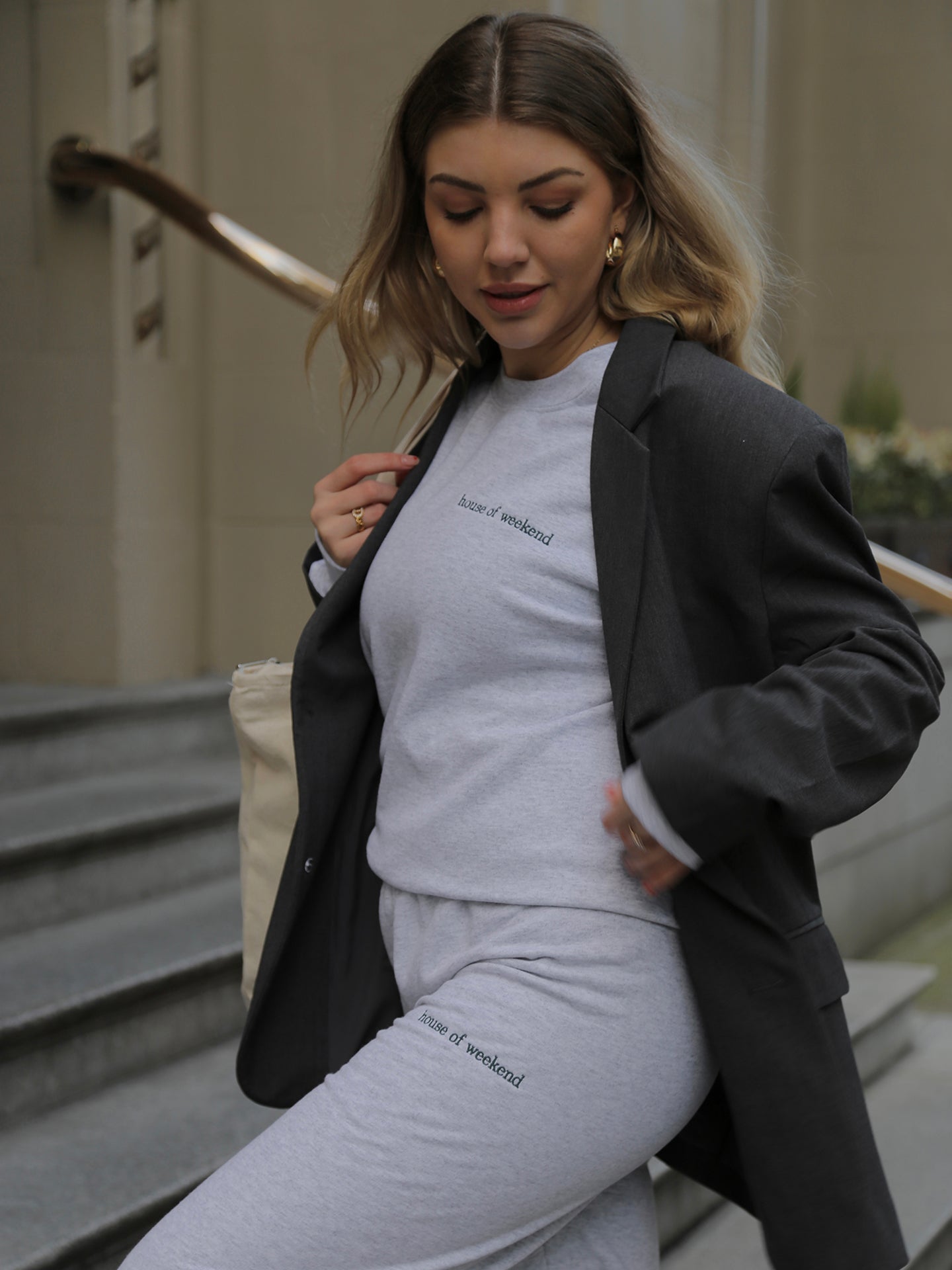 House of Weekend Sweatshirt in Grey