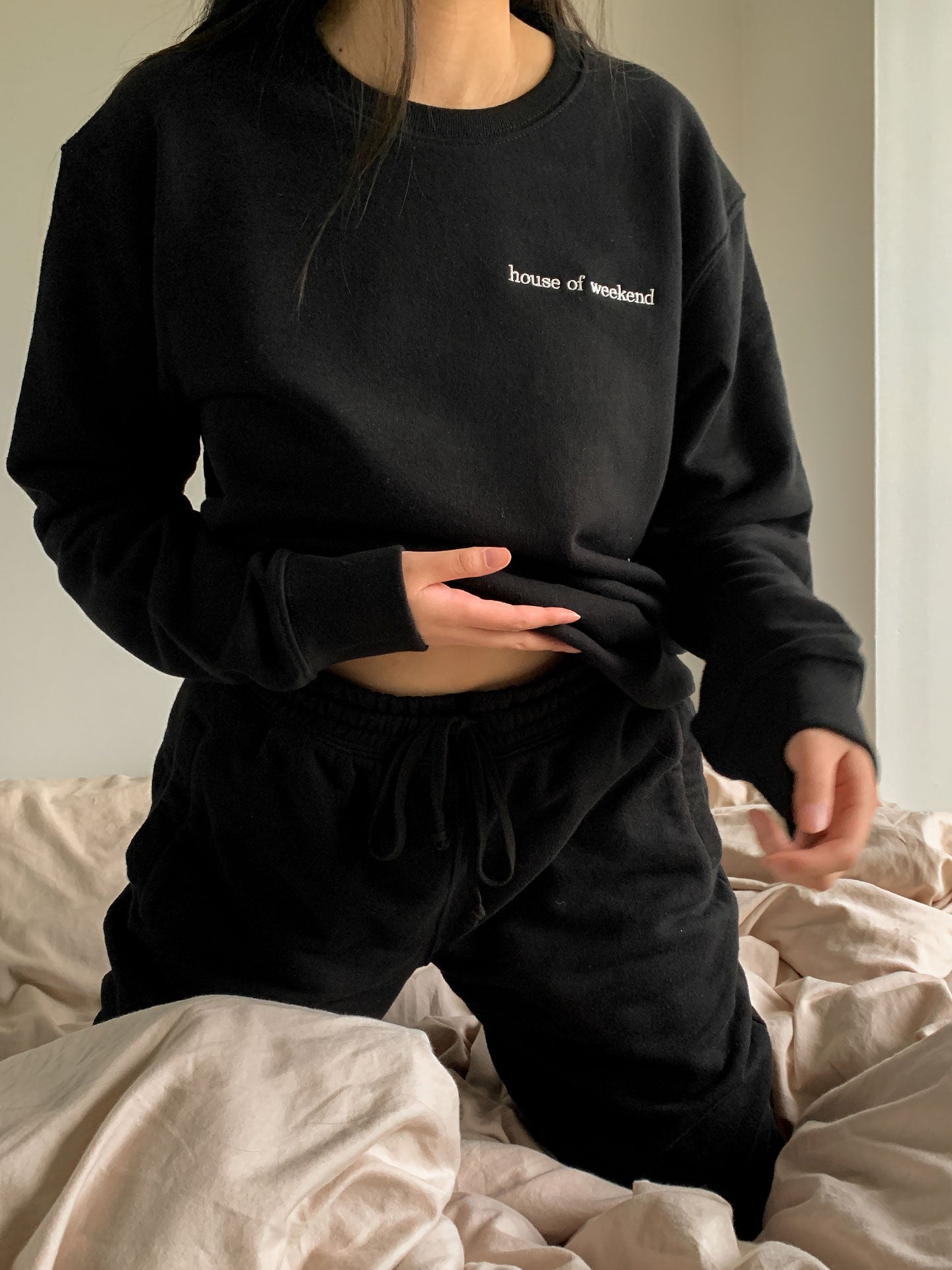 House of Weekend Crewneck in Black